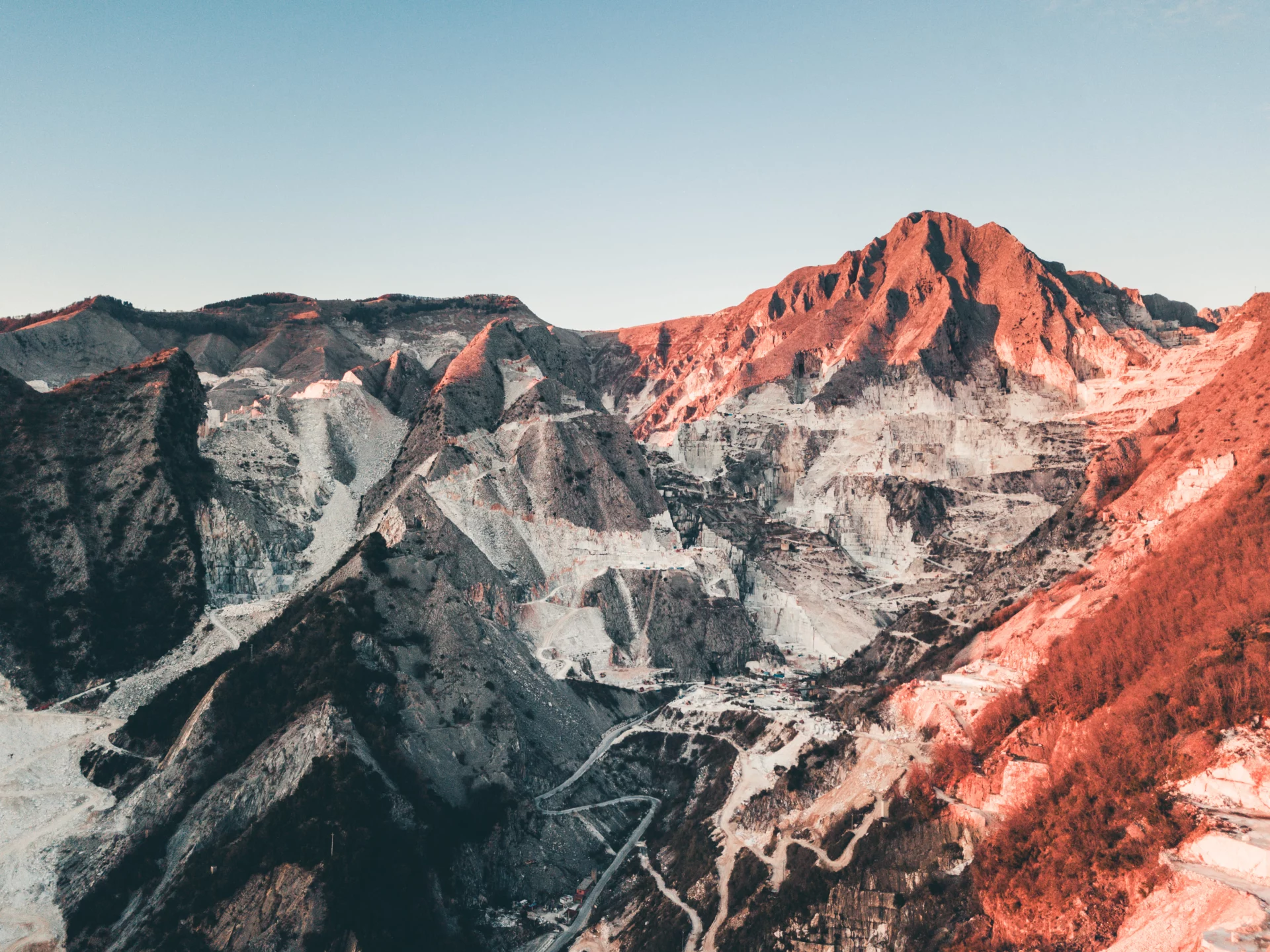 zachod-slonca-w-gorach-strona-glowna-kancelaria-marcinkowska